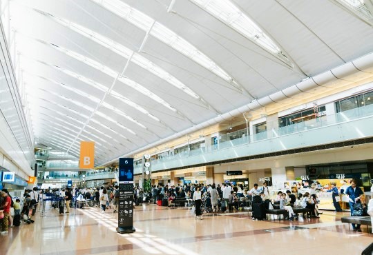 羽田空港国内線ロビー