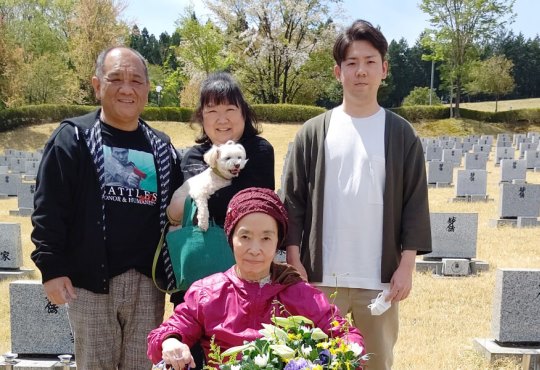 介護タクシーでお墓参り